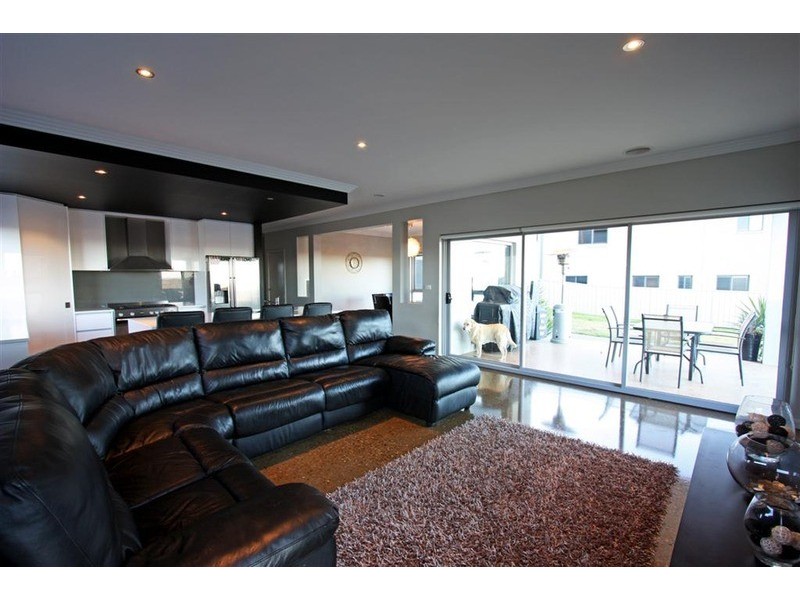 56 Atherton  Crescent, Tatton NSW 2650