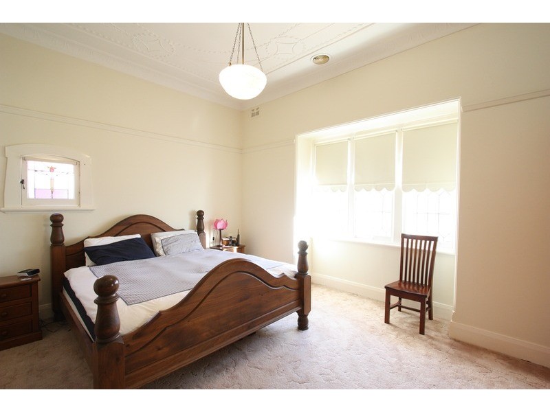 100 Crampton Street, Wagga Wagga NSW 2650
