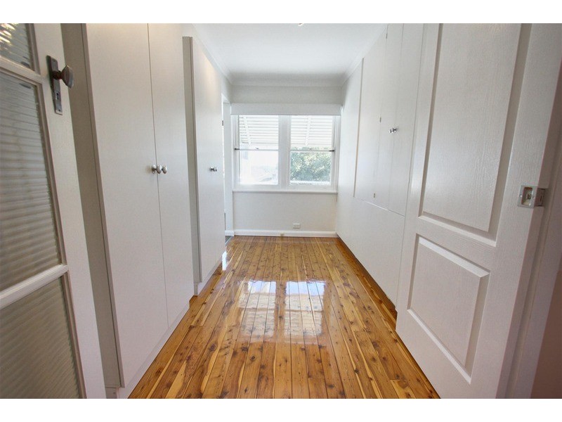 64 Mitchelmore Street, Turvey Park NSW 2650