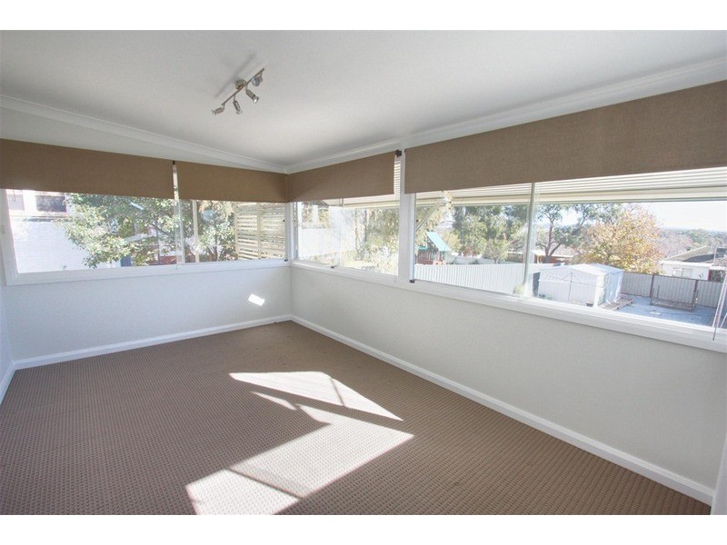 64 Mitchelmore Street, Turvey Park NSW 2650