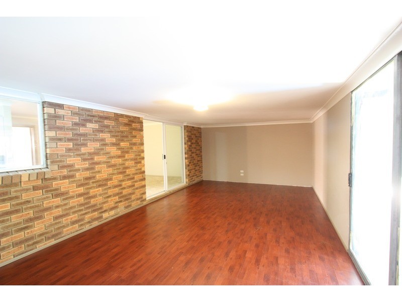 21 Eldershaw Drive, Forest Hill NSW 2651