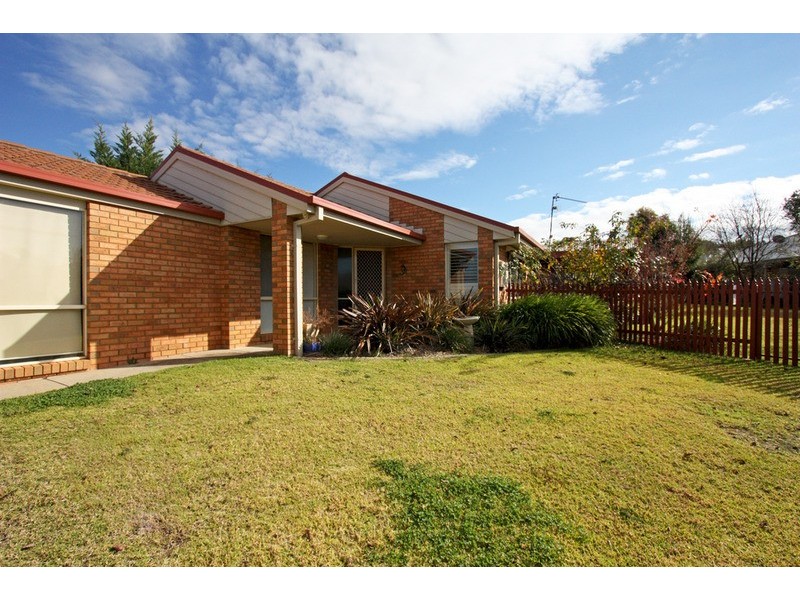 12 Malebo Place, Tatton NSW 2650