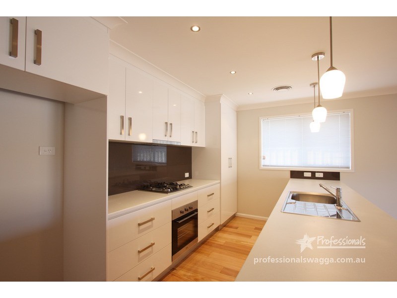 11/124 Mima Street, Glenfield Park NSW 2650