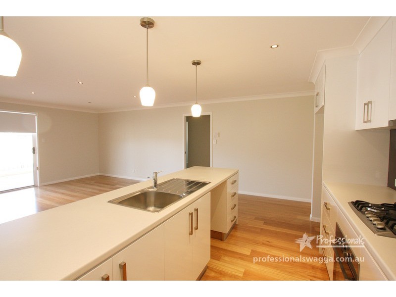 11/124 Mima Street, Glenfield Park NSW 2650