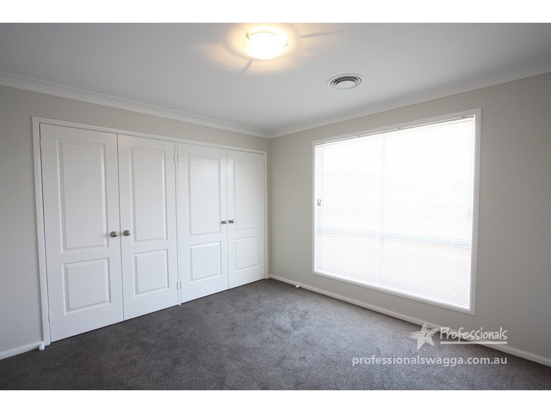11/124 Mima Street, Glenfield Park NSW 2650