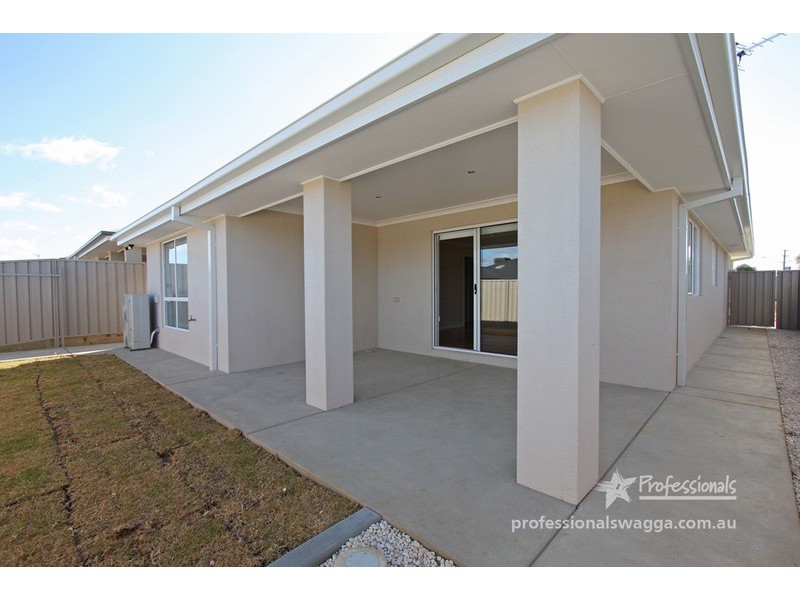 11/124 Mima Street, Glenfield Park NSW 2650