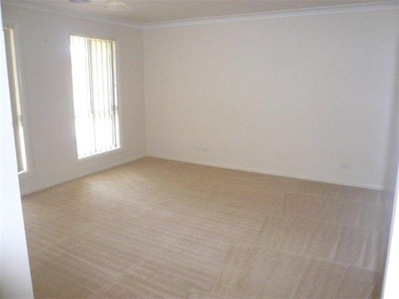 16 Bedervale Street, Bourkelands NSW 2650