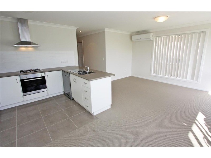 12/10 Mirrul Street, Glenfield Park NSW 2650
