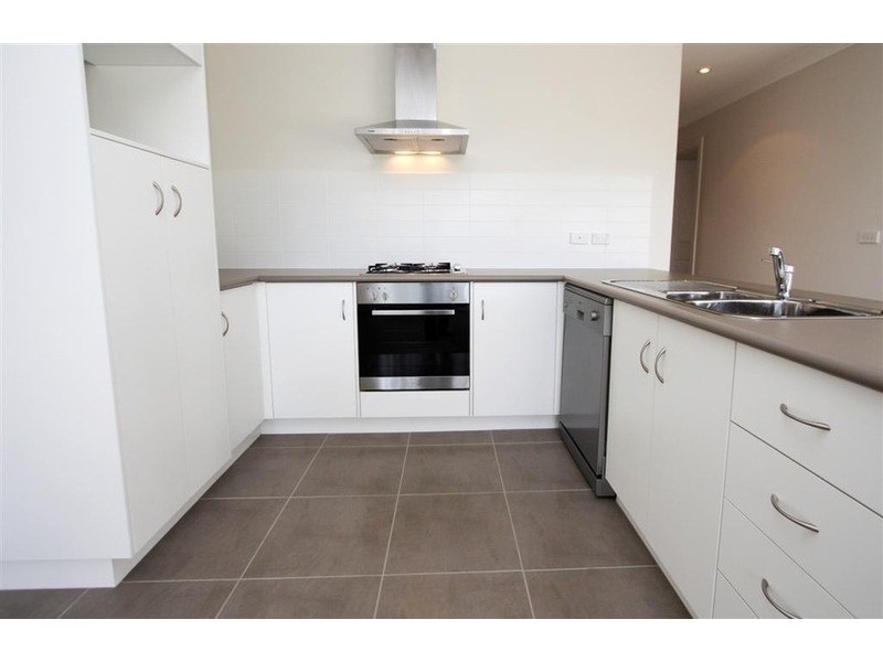 12/10 Mirrul Street, Glenfield Park NSW 2650