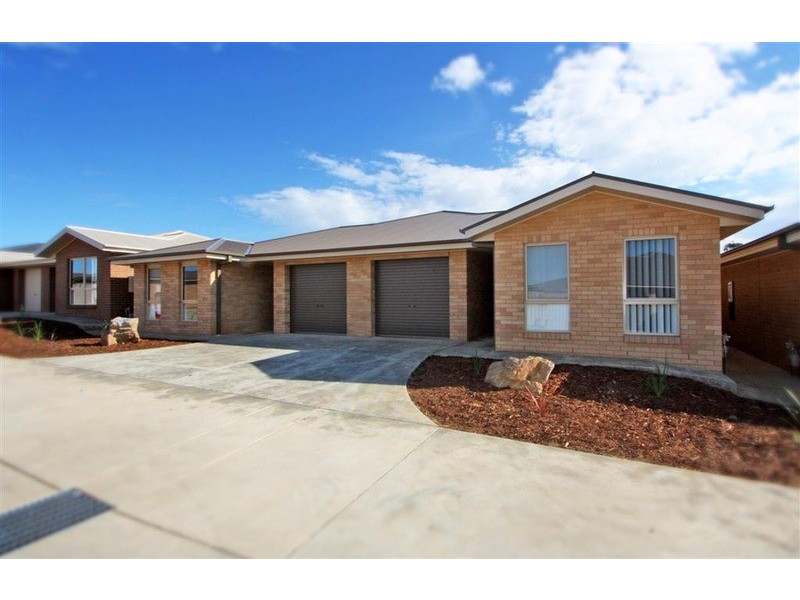 13/10 Mirrul Street, Glenfield Park NSW 2650