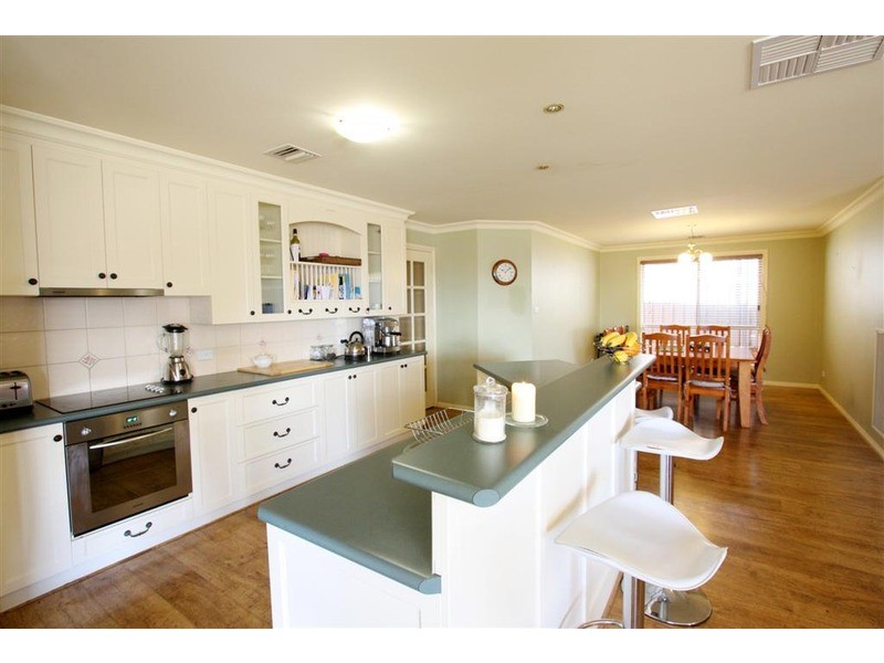 30 Stirling Boulevard, Tatton NSW 2650