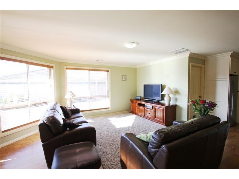 30 Stirling Boulevard, Tatton NSW 2650