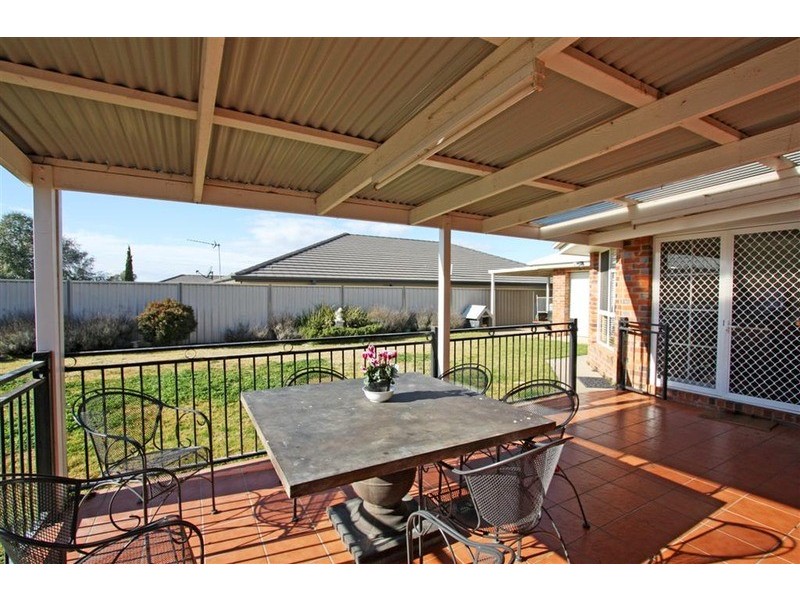 30 Stirling Boulevard, Tatton NSW 2650