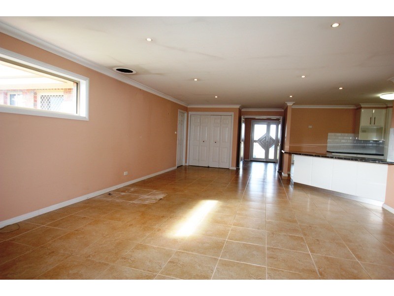 10 Peppermint Drive, Springvale NSW 2650