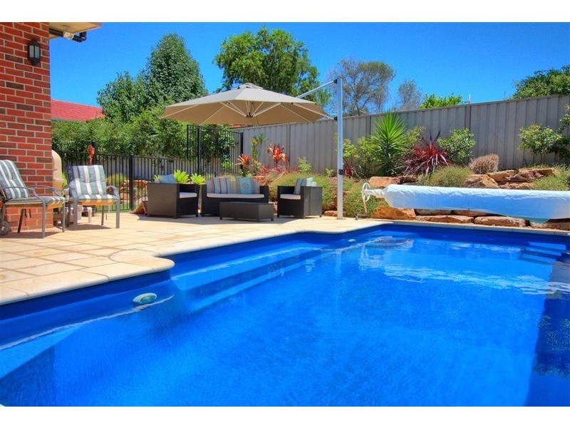 2 Tamar Drive, Tatton NSW 2650