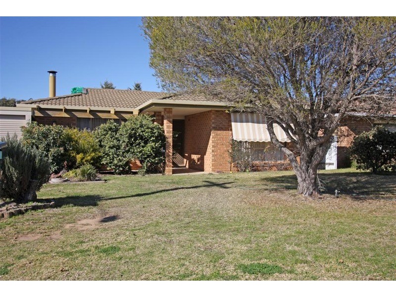 61 Cutler Avenue, Kooringal NSW 2650