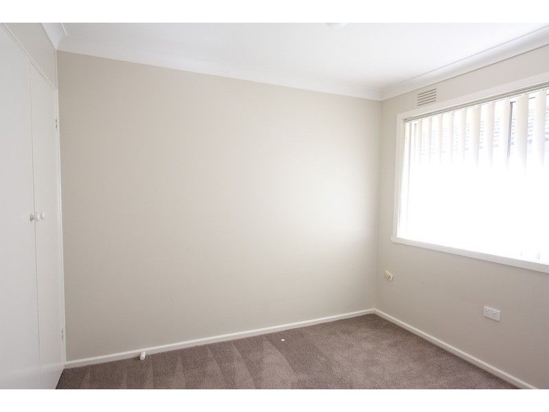 2/5 Joyes Place, Tolland NSW 2650