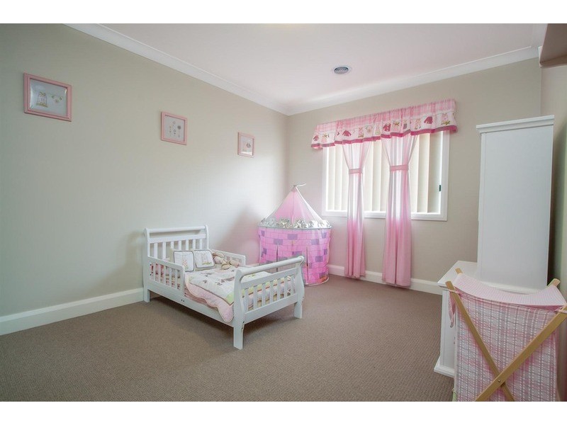 60 Stirling  Boulevard, Tatton NSW 2650