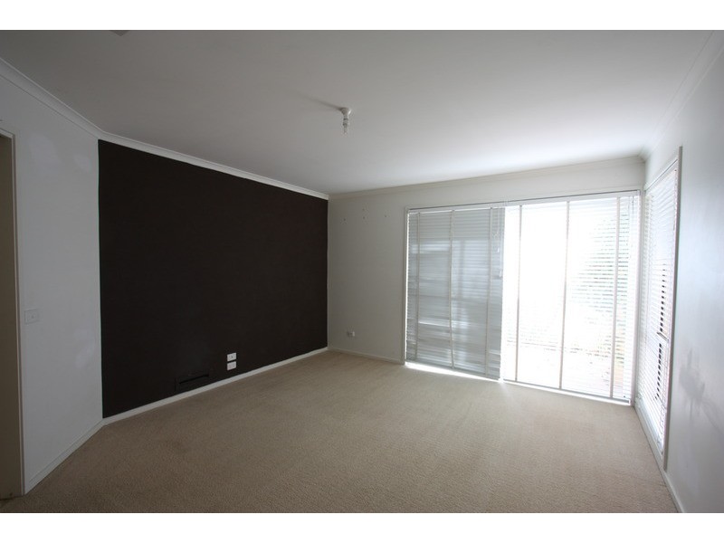 5 Cooba Place, Estella NSW 2650