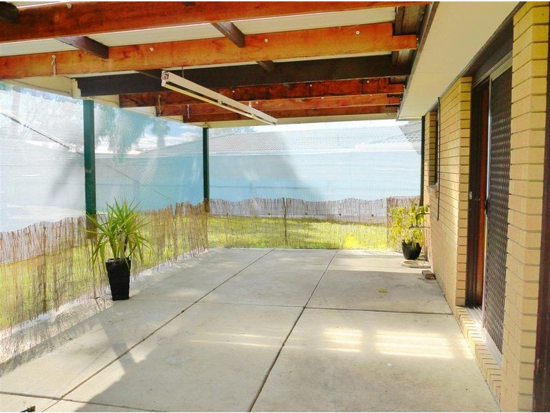 12 Naretha  Street, Glenfield Park NSW 2650