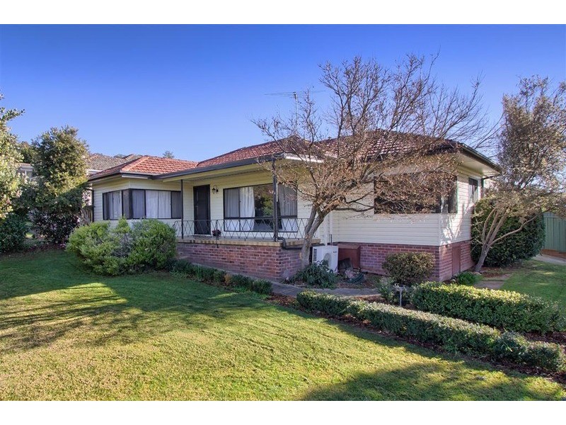 7 Wilson  Street, Kooringal NSW 2650