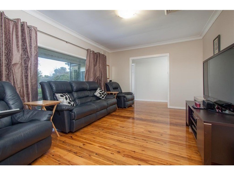 7 Wilson  Street, Kooringal NSW 2650