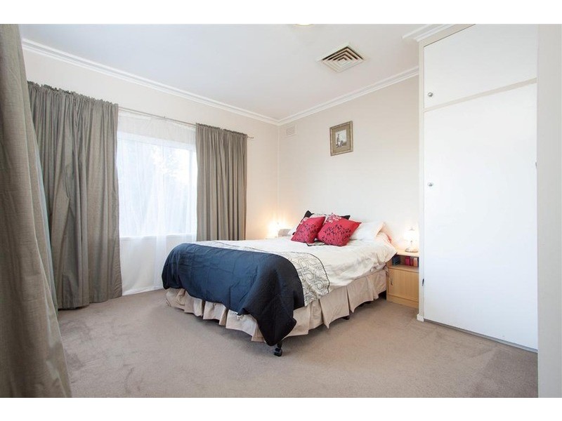 7 Wilson  Street, Kooringal NSW 2650