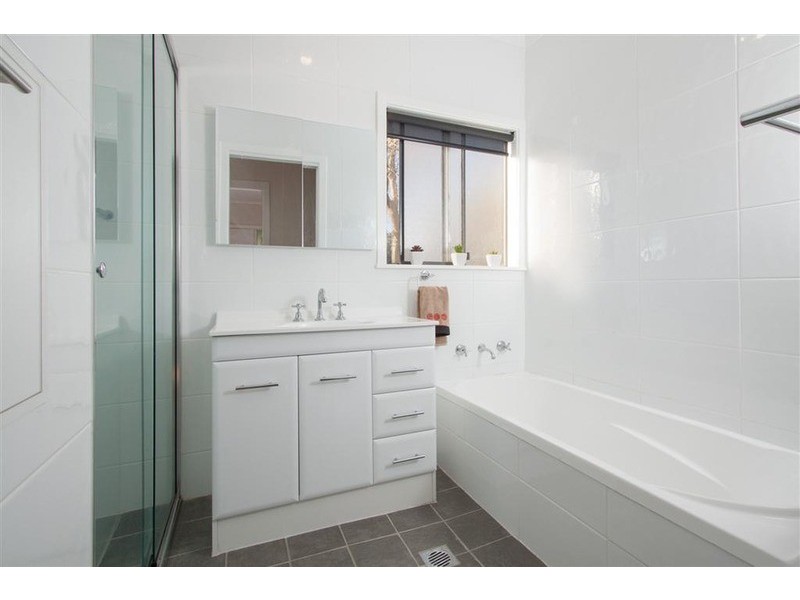 7 Wilson  Street, Kooringal NSW 2650