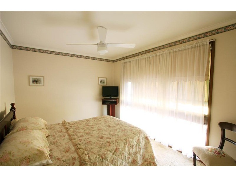 31 Merinda Crescent, Kooringal NSW 2650