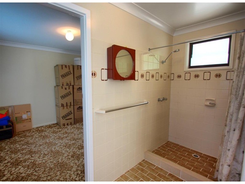 29 Kilpatrick Street, Kooringal NSW 2650