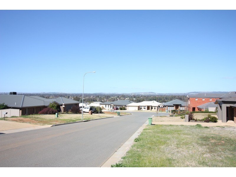 3 Darling  Place, Tatton NSW 2650