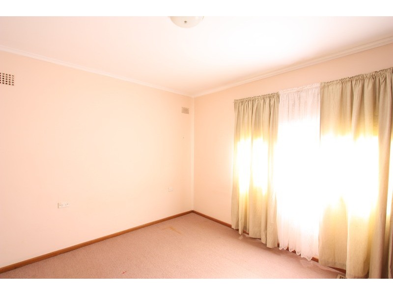 34 Gilmore Street, Mount Austin NSW 2650