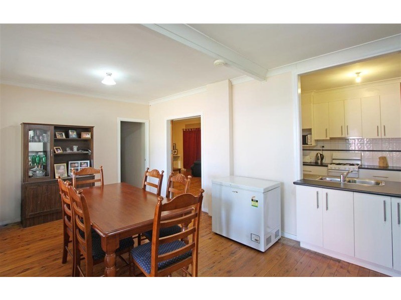 4  The Boulevarde, Kooringal NSW 2650