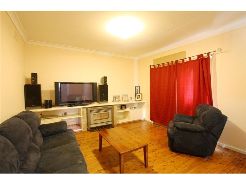 4  The Boulevarde, Kooringal NSW 2650