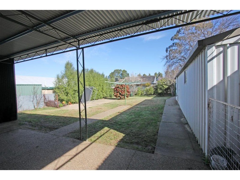 4  The Boulevarde, Kooringal NSW 2650