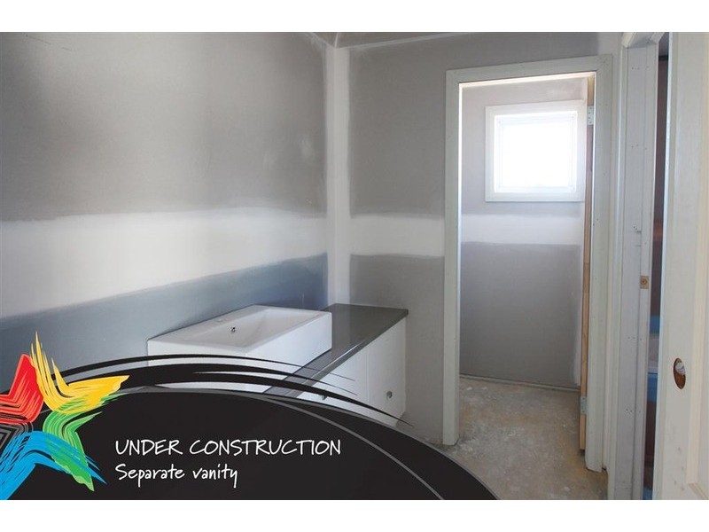 2/63 Brindabella  Drive, Tatton NSW 2650