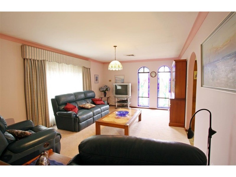 67 Truscott Drive, Ashmont NSW 2650