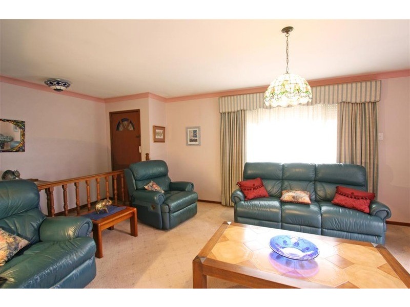 67 Truscott Drive, Ashmont NSW 2650