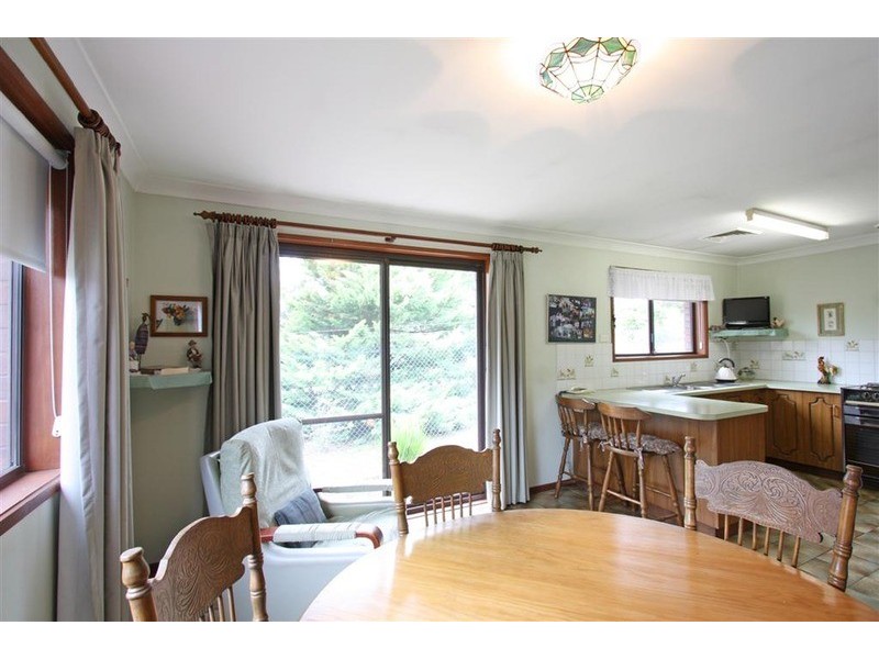 67 Truscott Drive, Ashmont NSW 2650