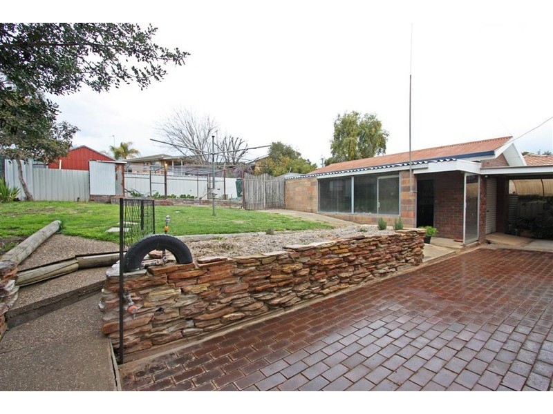 67 Truscott Drive, Ashmont NSW 2650