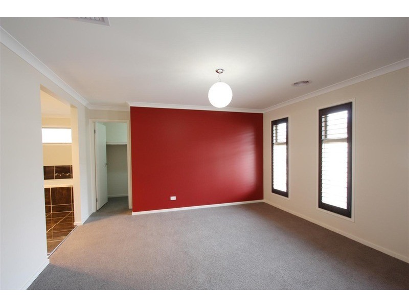 36 Brindabella  Drive, Tatton NSW 2650