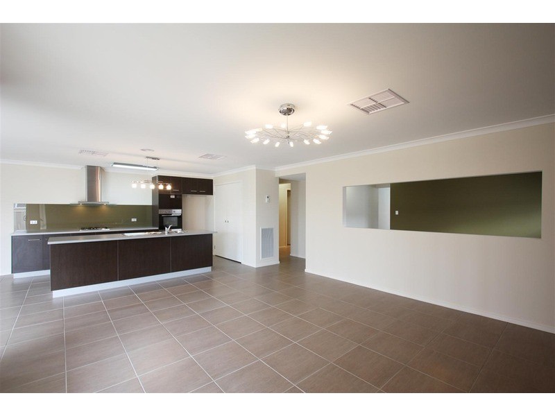 36 Brindabella  Drive, Tatton NSW 2650