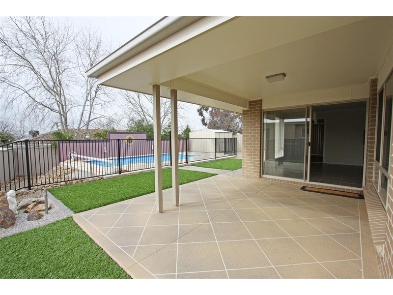 36 Brindabella  Drive, Tatton NSW 2650