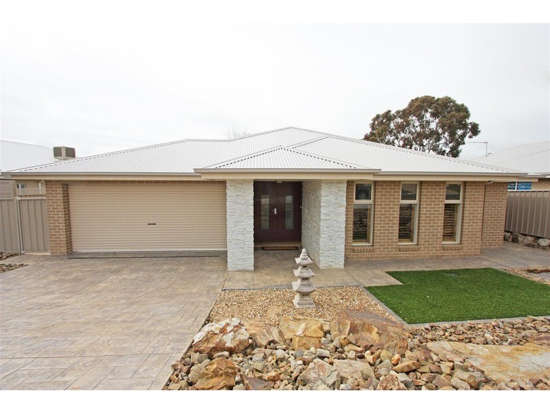 36 Brindabella  Drive, Tatton NSW 2650