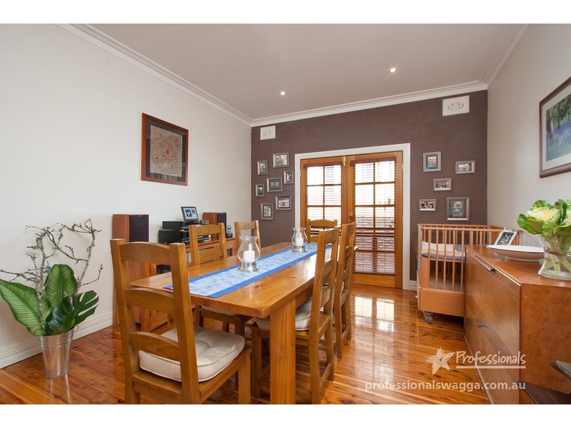 13 Mair Street, Turvey Park NSW 2650