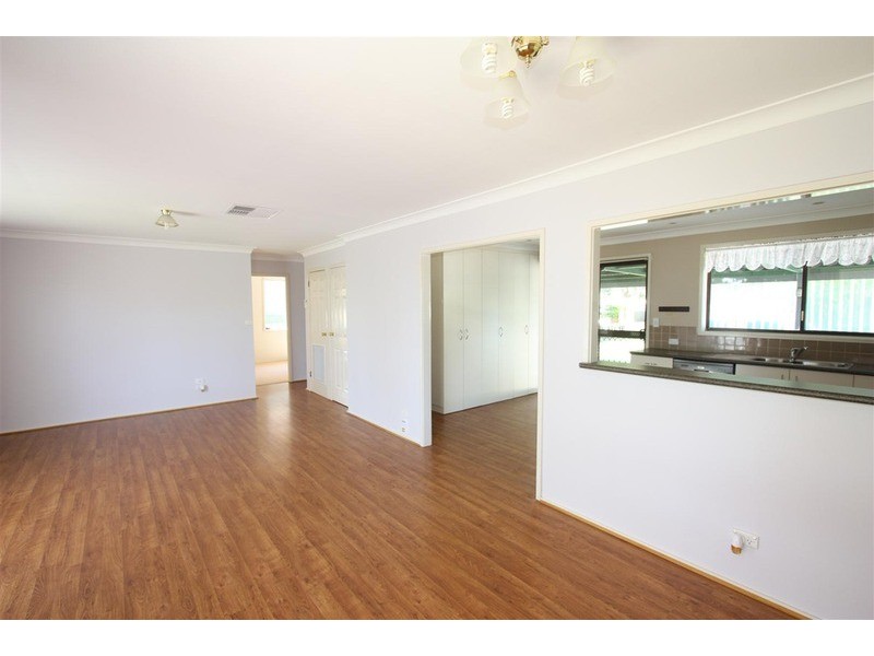 55 Jasmin Crescent, Lake Albert NSW 2650