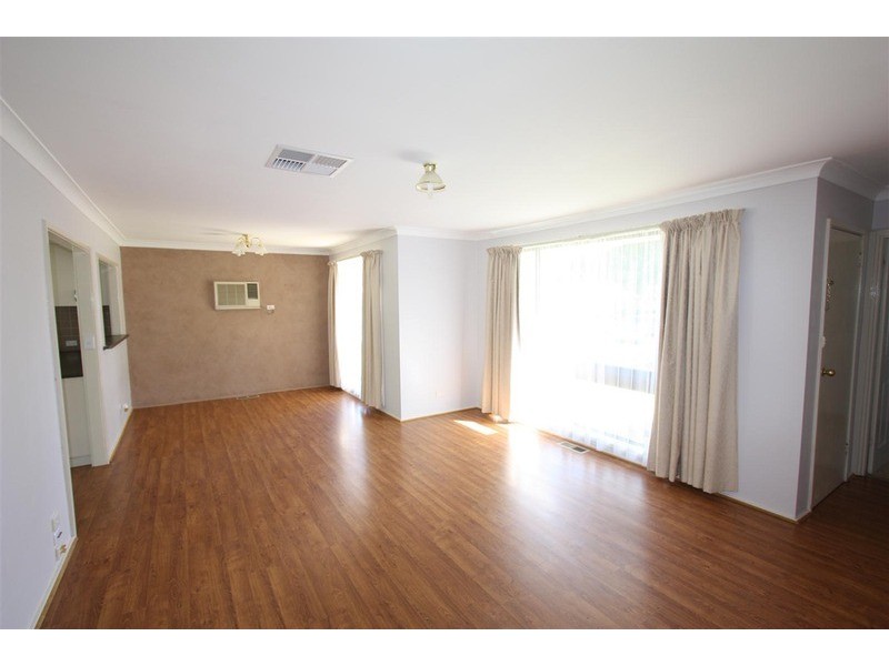 55 Jasmin Crescent, Lake Albert NSW 2650