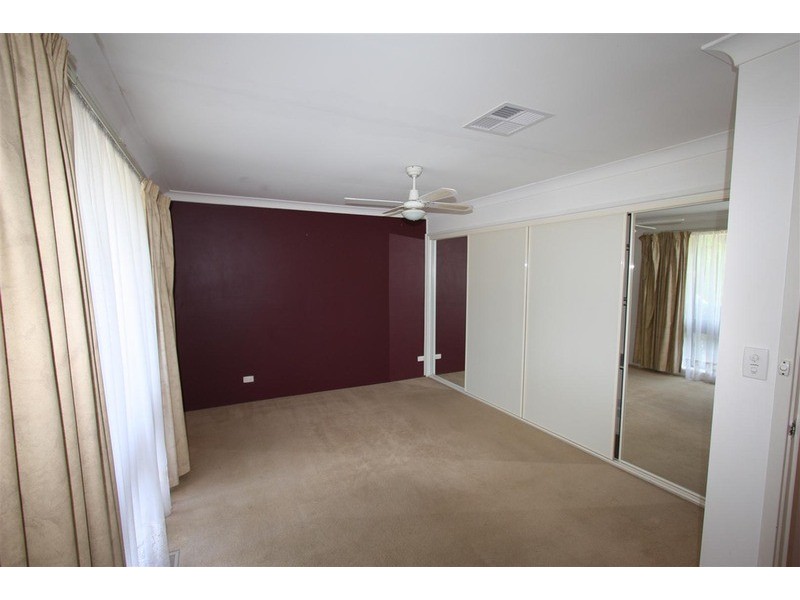 55 Jasmin Crescent, Lake Albert NSW 2650