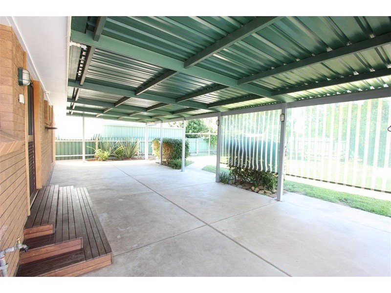 55 Jasmin Crescent, Lake Albert NSW 2650