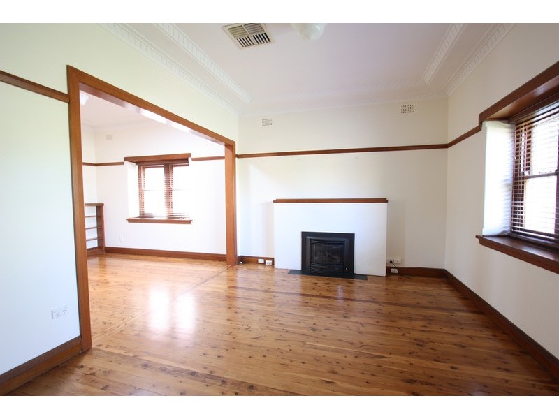 9 Chaston  Street, Wagga Wagga NSW 2650